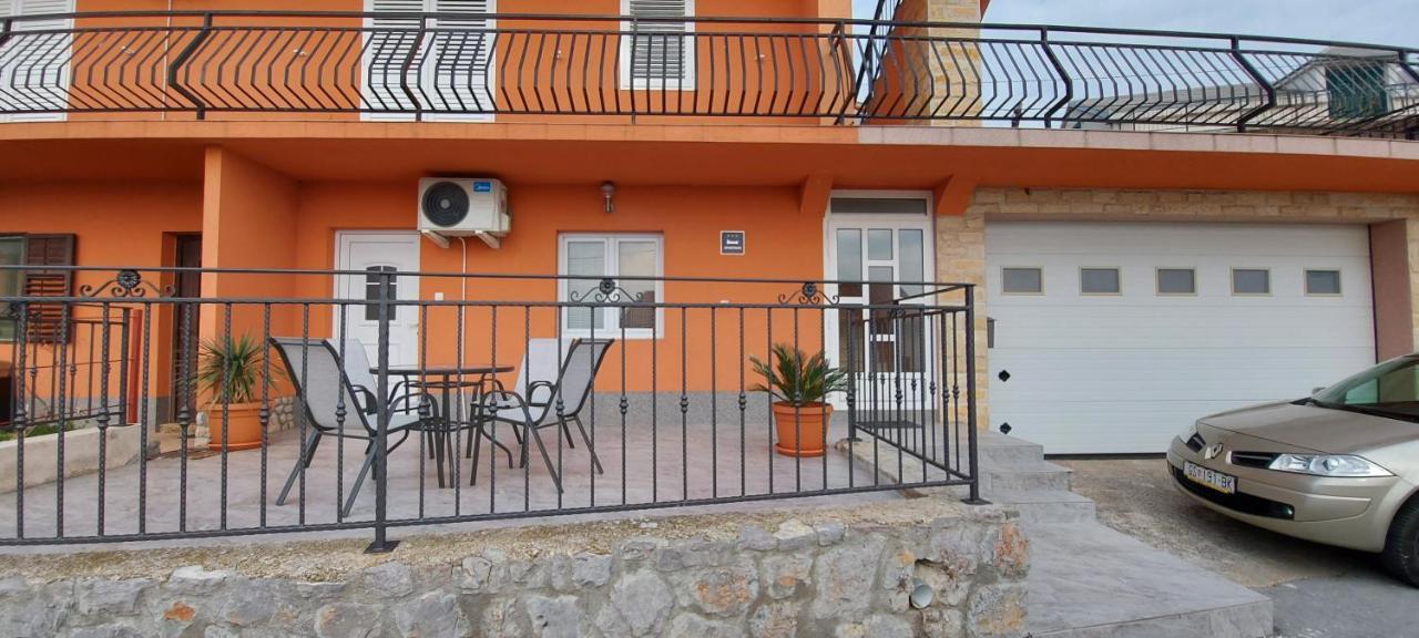 Apartment Anchi Сень Екстер'єр фото