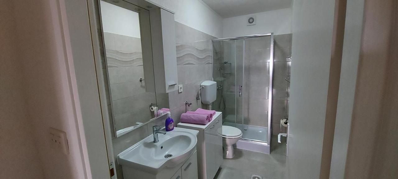 Apartment Anchi Сень Екстер'єр фото